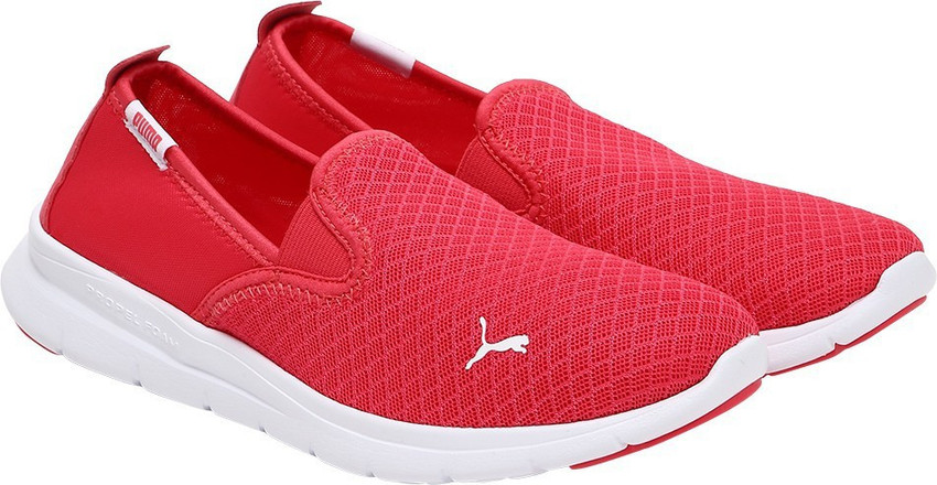 puma flex essential slip on walking shoes
