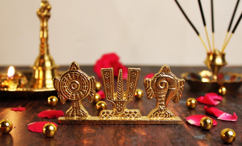 gold plated decorative items