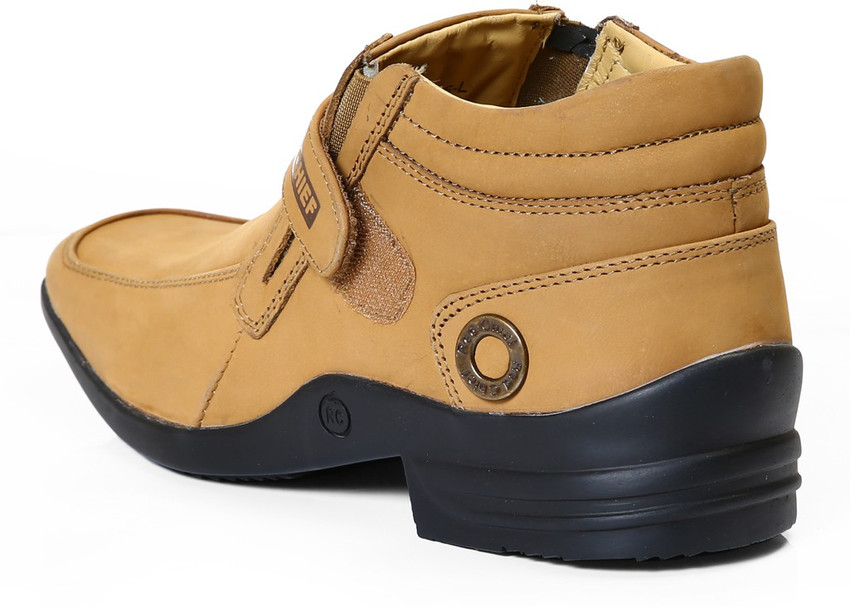 RED CHIEF RC1299 Boots For Men - Buy 