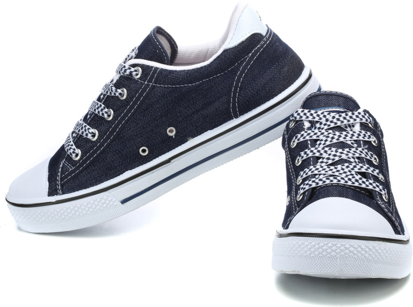Sparx SM-52 Canvas Sneakers For Men 