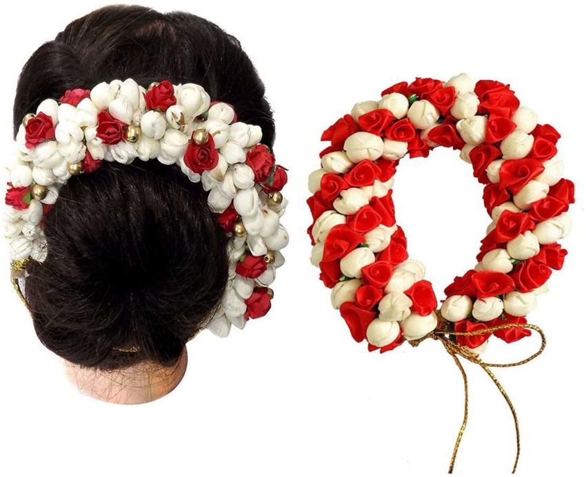 Here's How Celebrities Styled Their Hair With Bela & Mogra Flowers From  Halo Gajra To Flowing Garlands Of Jasmine