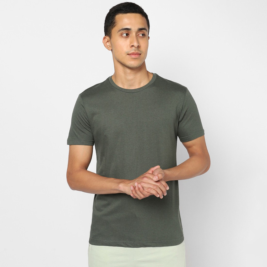Pantaloons Solid Men Round Neck Green 