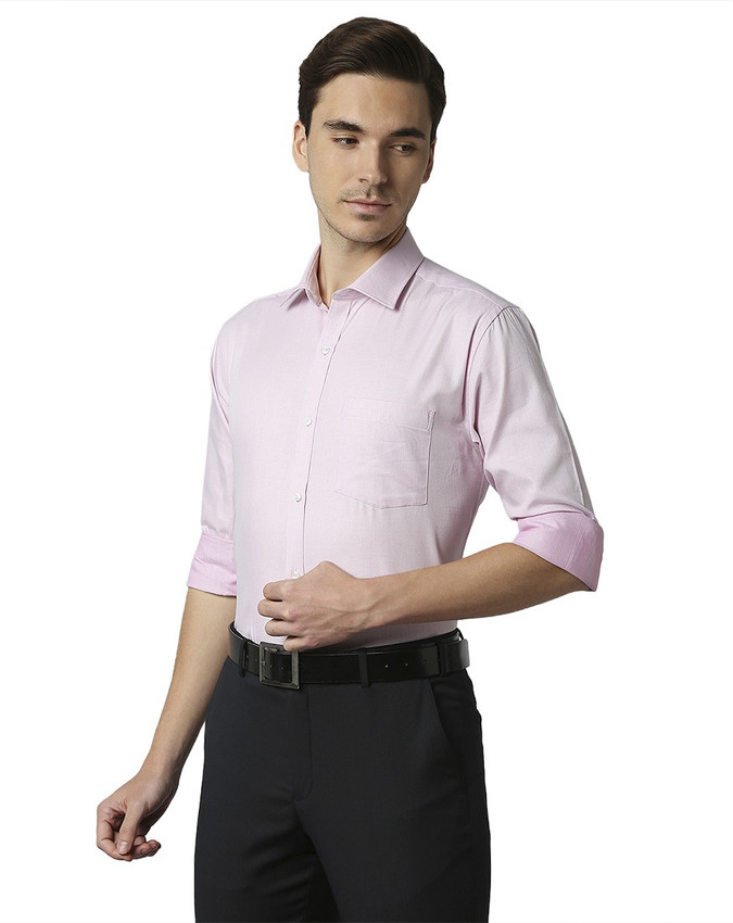 PARK AVENUE Men Solid Formal Red Shirt 