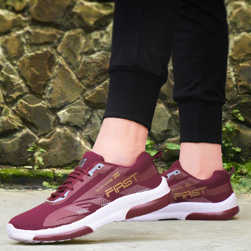 maroon running shoes men