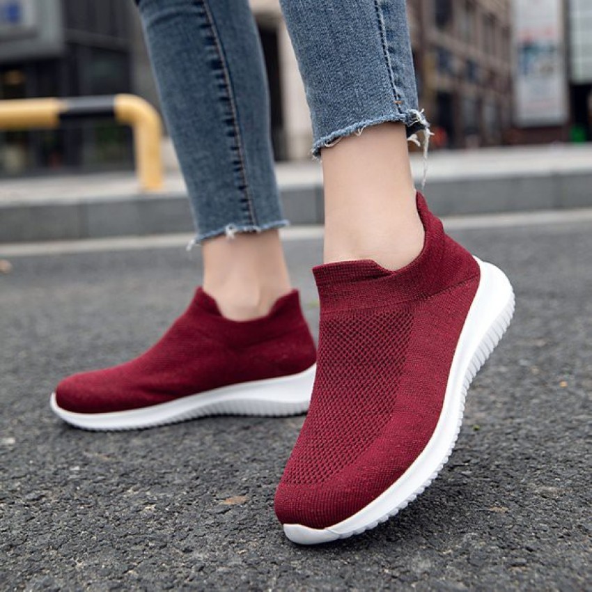 Men Sneakers Outdoor Mesh Solid Sports Shoes Running Sports Breathable Shoes  Slip On Sneakers For Men Price in India - Buy Men Sneakers Outdoor Mesh  Solid Sports Shoes Running Sports Breathable Shoes