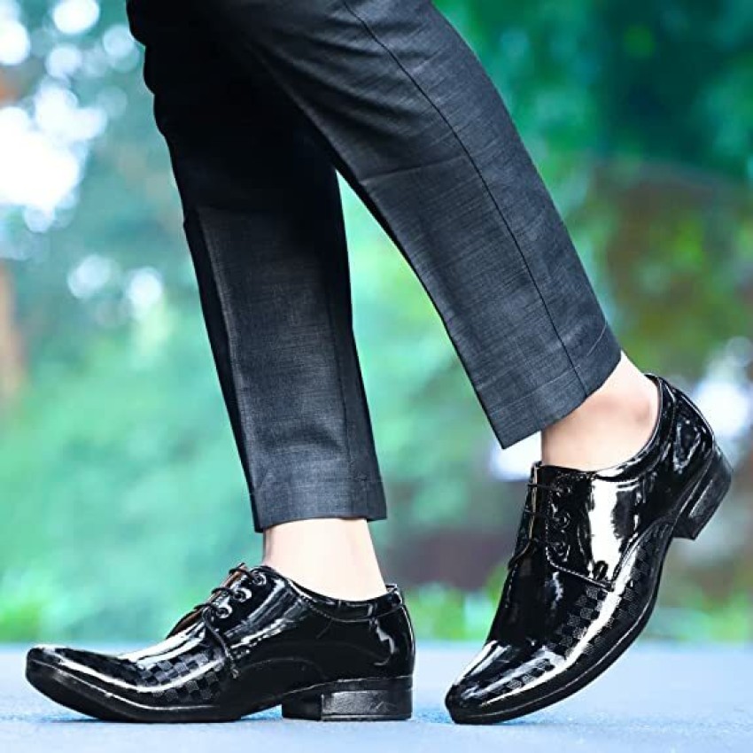 BigBoss Mens Premium Original Luxury Branded Full Black Fancy Sneakers  Shoes Sneakers For Men WhiteBlack