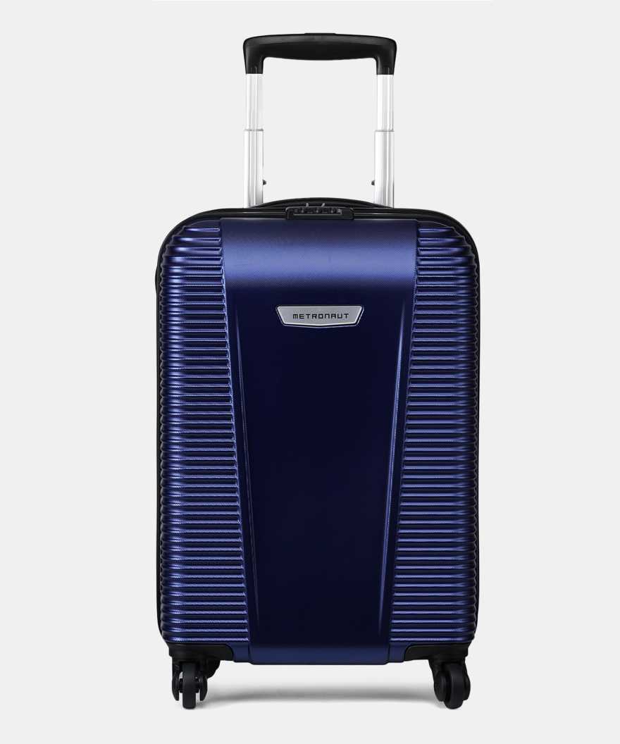 Metronaut Suitcases up to 77% off from Rs 1499 at Flipkart