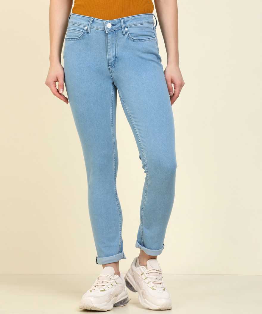 [Pre-book] - Lee Women Jeans flat 77% off at Flipkart