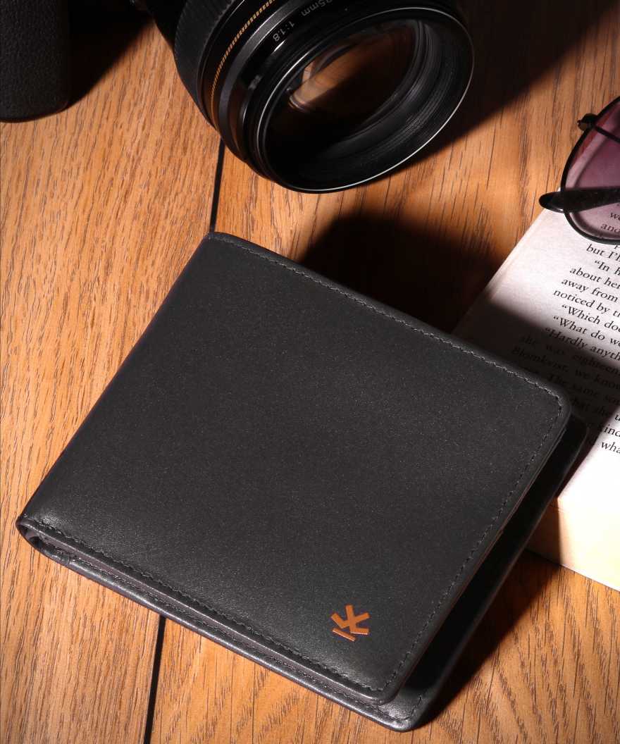 WROGN Men Black Genuine Leather Wallet – Mini  (5 Card Slots)