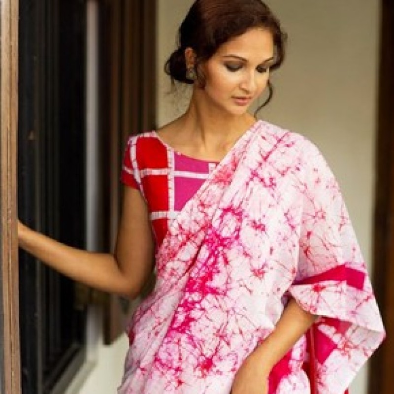 Red Sarees - Trending Now - clothing